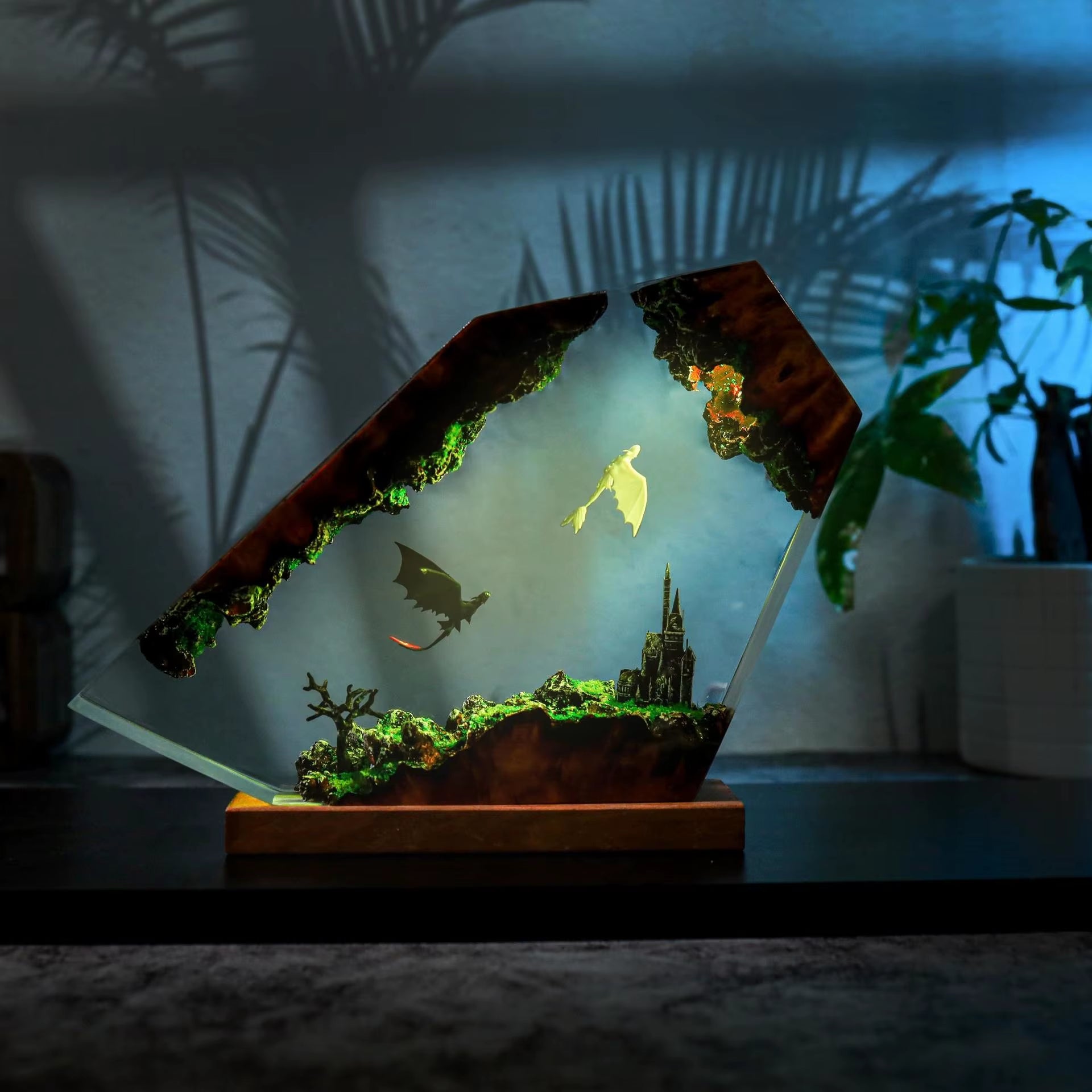 Resin Dragon Night Light Black and White Dragon Resin Lamp Bedroom Table Lamp Halloween Gift Decorative Resin Art Lighting For